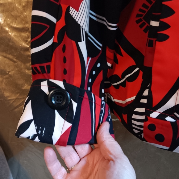 🗺 Rafaella Abstract Artsy, Stretchy Blazer, Large Buttons Size Large Cuffed EUC - Picture 6 of 10